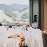 Thomsn-alpine Rock Saalbach-Hinterglemm