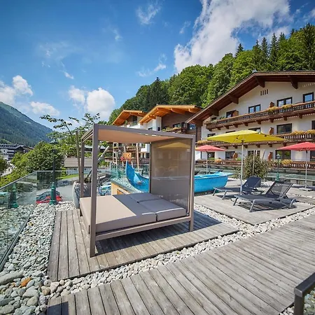 Thomsn & Aparthotel