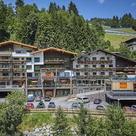 Aparthotel Thomsn & Saalbach-Hinterglemm
