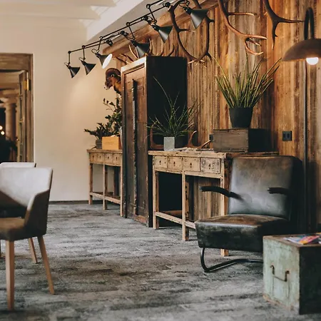 Thomsn & Saalbach-Hinterglemm