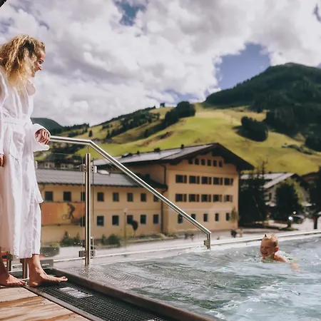 Thomsn & Aparthotel Saalbach-Hinterglemm