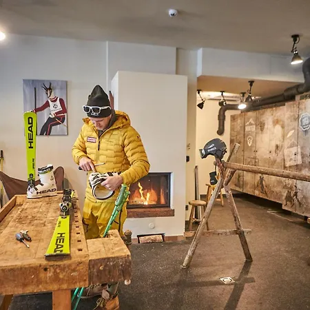 Thomsn & 4* Saalbach-Hinterglemm