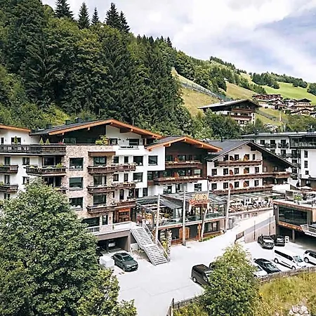 Thomsn & Aparthotel