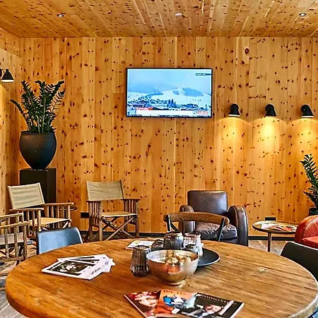 Lägenhetshotell Thomsn & 4*