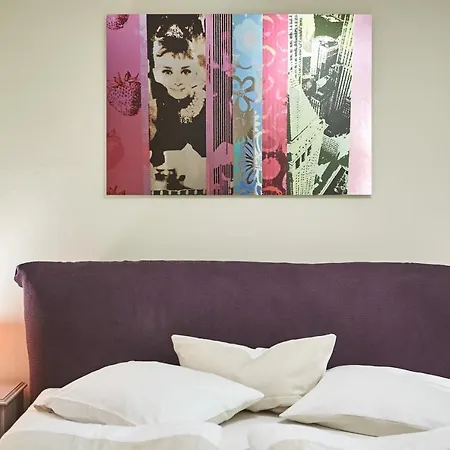 Thomsn & Aparthotel